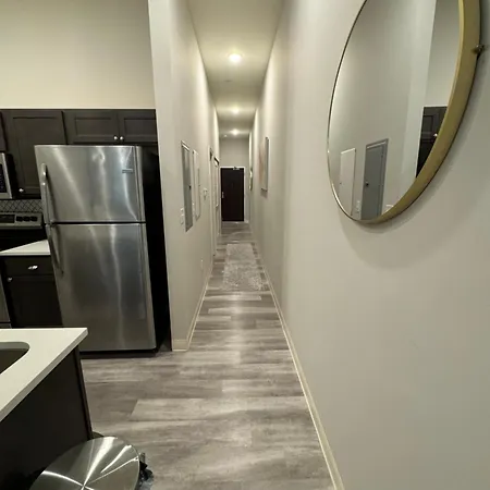 Beautiful Condo/Rooftop Patio With Free Parking Cleveland Exterior photo